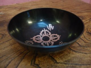 Antique Design Chinese Bronze Bowl With Inlaid Silver