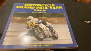 Motorcycle Grand Prix Year Book 1987/88 By Michael Scott - - - Rare