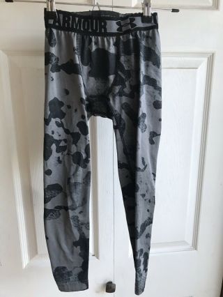 Boys Youth Under Armour Grey Camo 3/4 Tights Fitted Rare Size Yxs