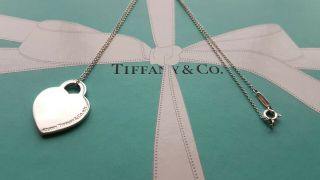 Authentic Rare Tiffany & Co 2001 Medium Heart Necklace,  On A 16 " T&co Chain