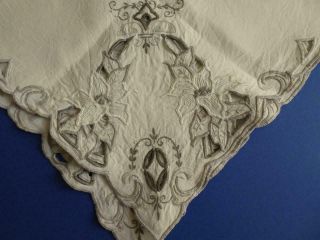 Good Vintage Irish Linen Beige/ecru Tablecloth - Madeira Embroidered,  Cutwork Et