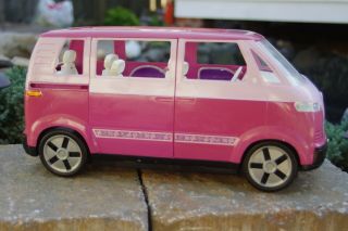 Vintage 2002 Mattel Barbie Pink Volkswagen (VW) Bus Van Horn 6 Seater 2
