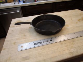 Antique Gate Marked Number 9 Cast Iron Skillet Circa,  11 " Dia.