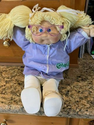 Vintage 1985 Cabbage Patch Kid Baby Doll 16 " Blonde Hair Blue Eyes Glasses Tooth