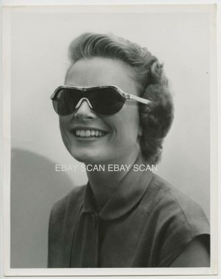 Grace Kelly Rare Vintage Candid Photo By Paul Schumach