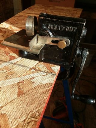 Antique Leather Cutting Machine