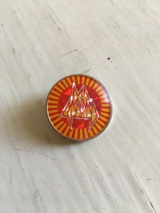Def Leppard Logo Vintage Pin Button Badge Uk Made In England Rare Hard To Find
