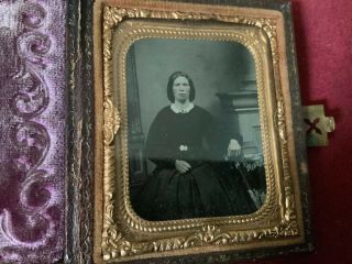 Antique Daguerreotype Photograph In Leather Case With Pink Velvet Interior 3