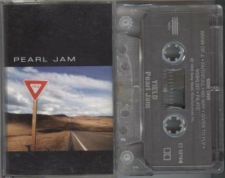 Pearl Jam - Yield Rare Clear Tape 1997 Epic Canada Et 68144 Temple Of The Dog