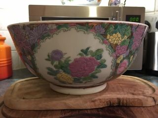Large Vintage Chinese Hand Painted Famille Rose Porcelain Bowl 3