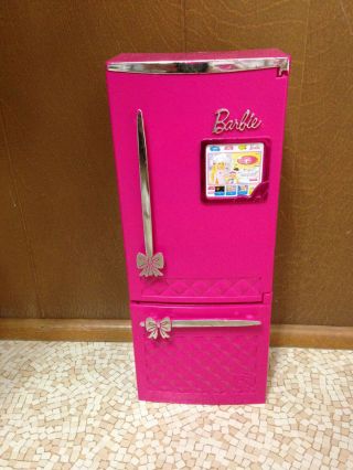 2012 Barbie Doll Glam Refrigerator Pink Kitchen Fridge Rare