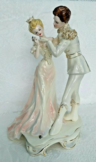 Rare Vintage Florence Ceramics Pasadena Figurine Cinderella & Prince Charming 3