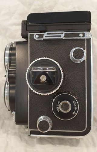 VERY RARE AND COLLECTABLE ROLLEIFLEX 2.  8F WHITE FACE Xenotar 80mm F2.  8 3