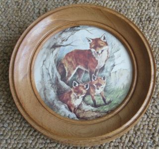 Old Vintage Decorative Circular Wooden Picture Frame With Print Of Fox And Cubs