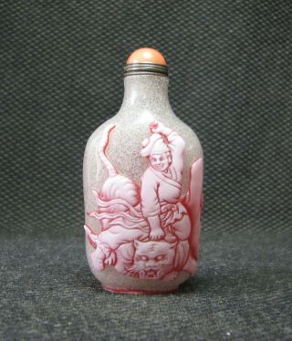 Chinese Glass Delicate Carve Wu Song Beat Tiger Design Snuff Bottle
