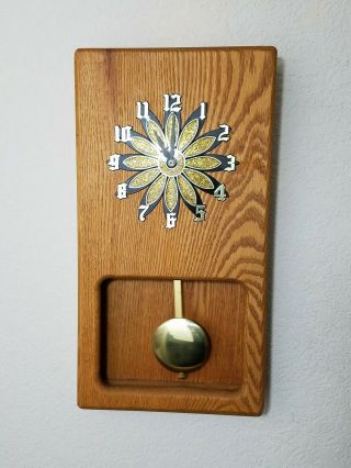 Vtg Minimalist Mission - Style Wooden Oak? Wall Clock W/ Pendulum / 8.  75 " X16.  5 " X3 "