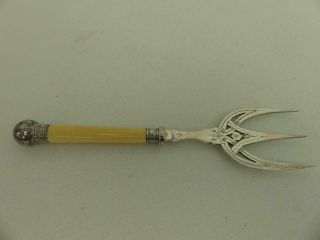 (ref288as) Bovine Bone And Silver Plated Antique Bread Fork