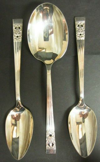 Vintage Set Of 3 Silver Plated Hampton Court Pattern Serving Spoons - Community