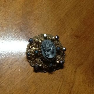 Vintage Antique Old Costume Jewelry Pin Brooch Black Cameo