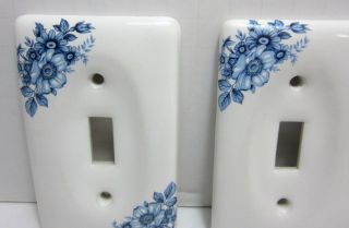 2 Vintage Amertac Blue Floral Porcelain Light Switch Wall Plates 50 ' s 3