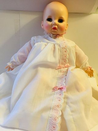 Vintage Madame Alexander Victoria Baby Doll C/w Tags 20 " Gorgeous