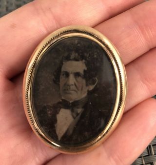 Antique Victorian Gold Fill Daguerreotype Mourning Brooch