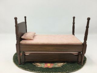 Vintage Wood Dollhouse Miniature Trundle Bed W Mattress Pink & White Furniture