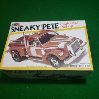 1/25 Scale Model Car Kit Revell Vintage 1978 Sneaky Pete California Pickup Truck