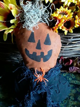 Primitive Halloween Pumpkin Doll Spider