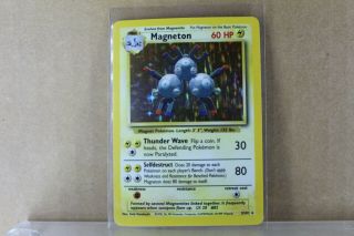 Magneton 9/102 Base Set Ultra Rare Holofoil Pokemon Card