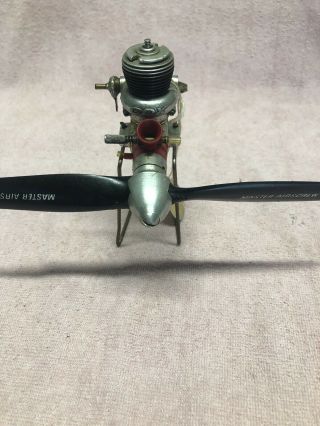 Antique Cox 15 Medallion R/c Model Airplane Engine With Prop And Stand