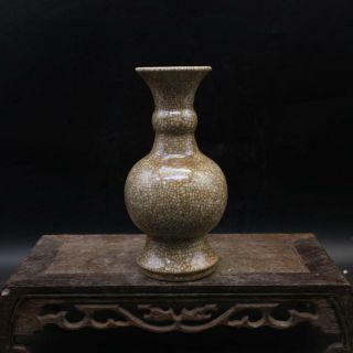 Chinese Old Ge Kiln Crackle Glaze Porcelain Vase