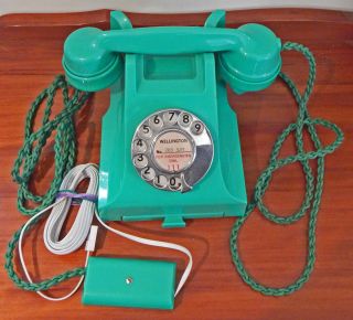 Rare Emerald Green Bakelite Telephone 1930 