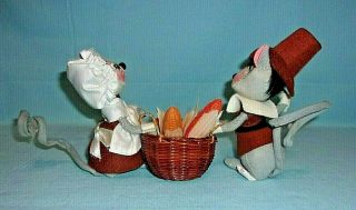 Annalee Mobilitee Vintage 1981 Pilgrim Dolls Thanksgiving Mouse Set With Basket 2