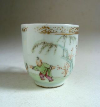Antique Chinese Export Porcelain CUP 18th Century Famille Rose Figures 2
