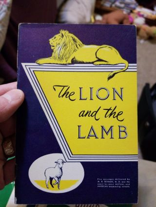 Rare 1950s The Lion And The Lamb M.  R.  De Haan Radio Bible Class Rbs Dehaan