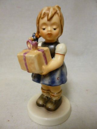 First Offer To The World Old Rare Mi Hummel Goebel Figurine 2005 " Unknown "