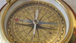 Age Unknown Nautical Style Brass Wood Maritime Navigational Desk Compass 5.  5 "