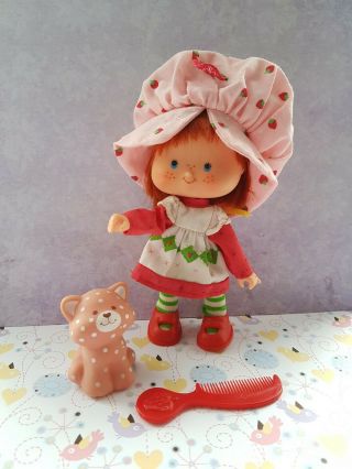 Vintage Strawberry Shortcake 1979 Doll With Pet And Comb