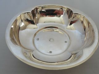 Solid Silver Circular Dish With Quarterfoil Moulded Interior Sheffield 1969