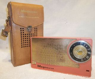 Rare Pink Magnavox Am Transistor Radio W/ Leather Case