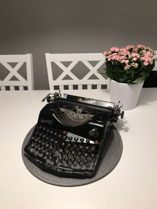 Rare Rheinmetall Ergonomic Herold Typewriter Schreibmaschine Máquina De Escrever