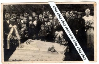 1920 - S Young Girl Post Mortem Open White Coffin People Antique Photo