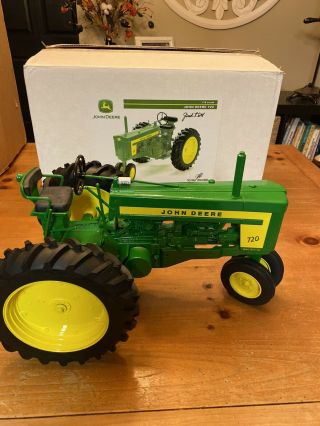1/8 Scale John Deere 720 Toy Tractor Rare