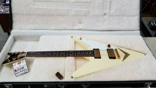 Rare 2008 Gibson Reverse Flying V Guitar - Classic White - 1 Of 300