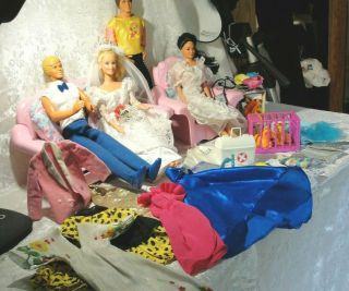 Vintage Barbies Kens Sofa And Chair Clothes Accessories 1980s