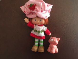 Vintage Strawberry Shortcake Doll With Her Pat Custord The Cat