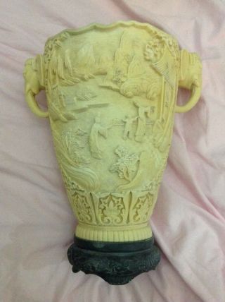 Oriental Colonial Indian Chinese Imitation Ivory Elephant Handle Vase