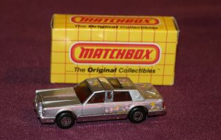 Matchbox 43 Lincoln Town Car In Silver,  Rare Variation -
