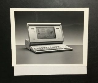Rare 1989 Apple Computers Macintosh Portable Press Photo Wire Vtg Jobs